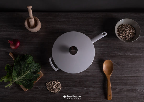 Por qué deberías cocinar en casa con hierro fundido: Descubre los beneficios de Hearthstone Cookware