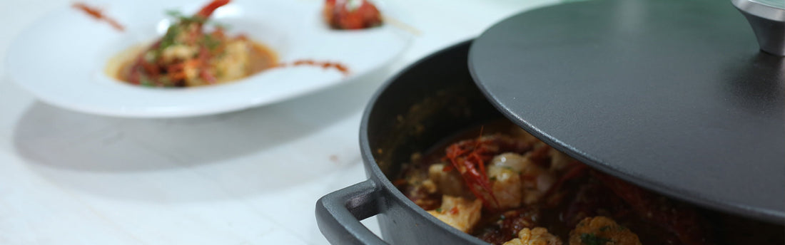 Guía avanzada para cocinar con sartén de hierro fundido esmaltado: sellados perfectos, menos grasa y más sabor